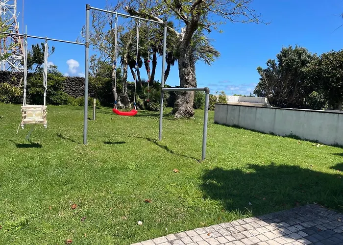 A Quinta Flores- Casa Do Miradouro סנטה קרוז דאס פלורס