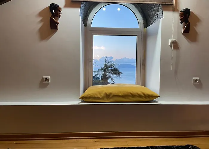 בית נופש A Quinta Flores- Casa Do Miradouro סנטה קרוז דאס פלורס